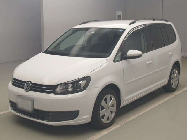 81026 Volkswagen Golf touran 1TCTH 2015 г. (TAA Kantou)